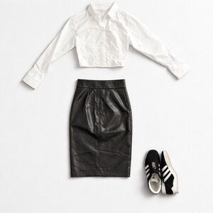 FRAME White Cropped long Sleeved Blouse | US M